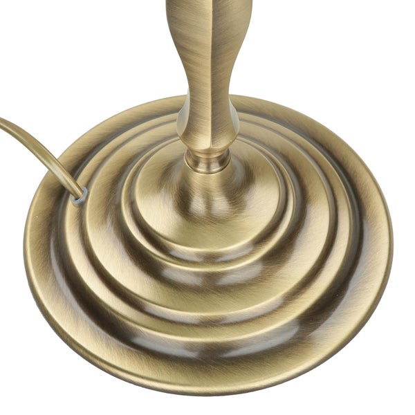 Detailaufnahme des Fußes einer Stehlampe