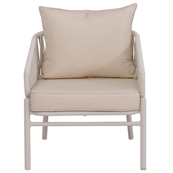Lounge-Gartensessel mit Metallgestell, Seilgeflecht an den Seiten und beigen Sitz- sowie Rückenkissen.