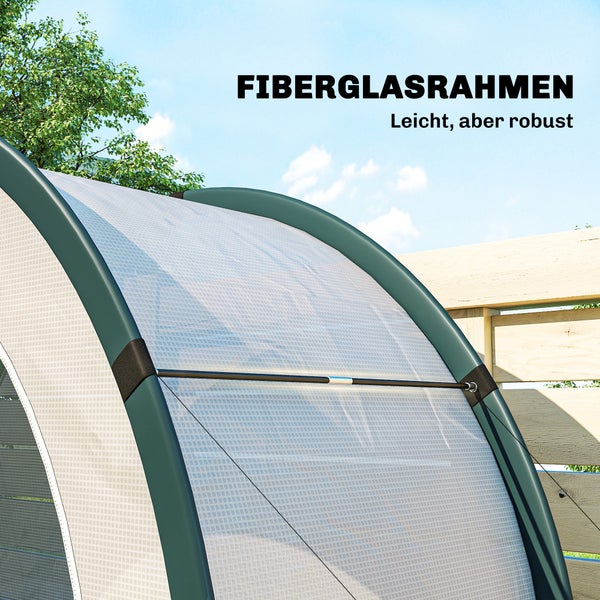 Detailansicht eines Sichtschutzes mit einem robusten und leichten Fiberglasrahmen im Außenbereich.
