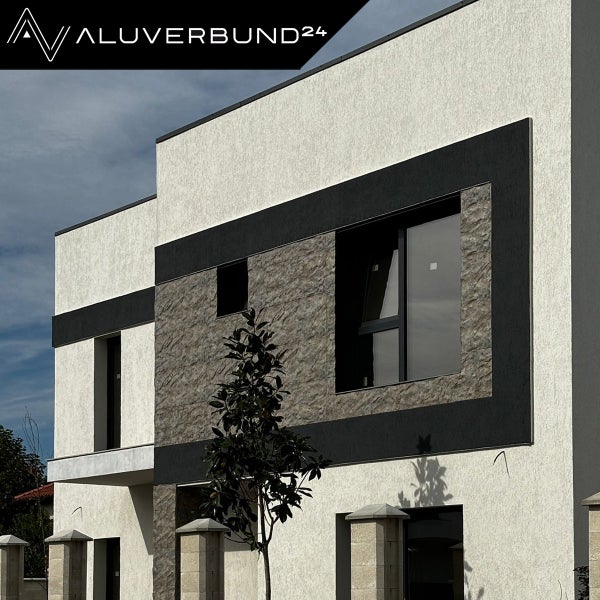 Modernes Wohnhaus mit Fassadenverkleidung und Fenster