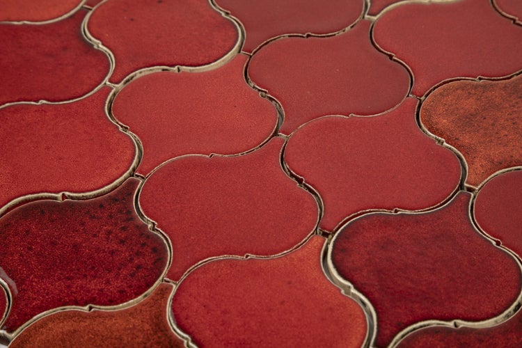 Mosaikfliesen im Arabeskenmuster