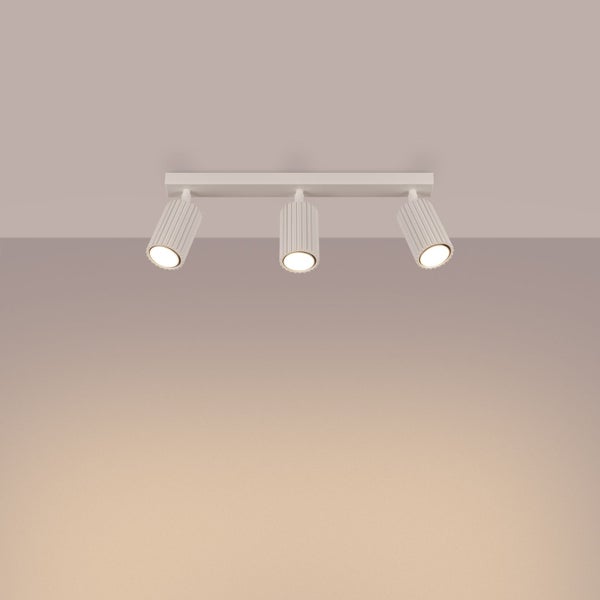 Deckenleuchte mit drei Strahlern