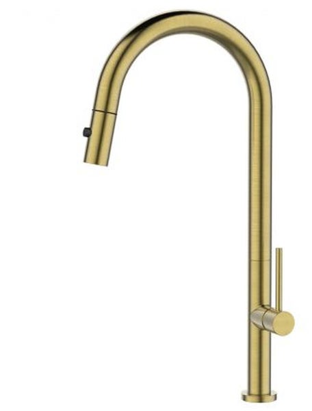 Moderne Küchenarmatur mit ausziehbarer Geschirrbrause in Metalloptik für die Spüle.