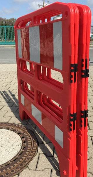 UvV Schachtschutzgitter, Absperrgitter 4 Elemente 4x1m Schranke +Tastleiste / Rot / RA1 Reflexfolie