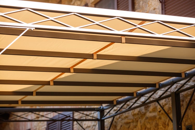 Pergola ELEO Sicilia 3 x 4 m anthrazit - pulverbeschichtet | mit Sonnensegel ecru