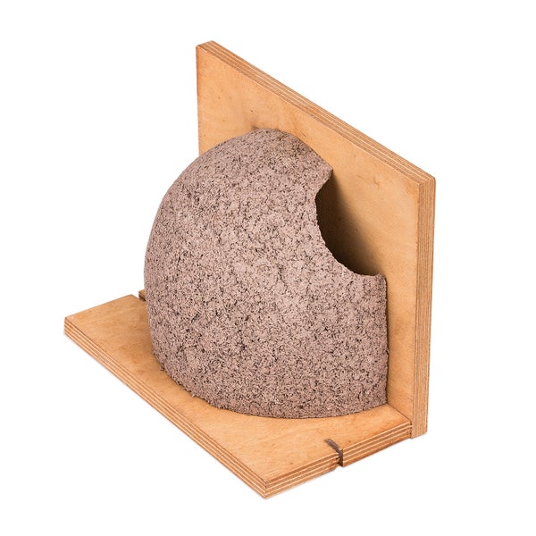 Schwalbennest aus Holzbeton mit Holzplatte