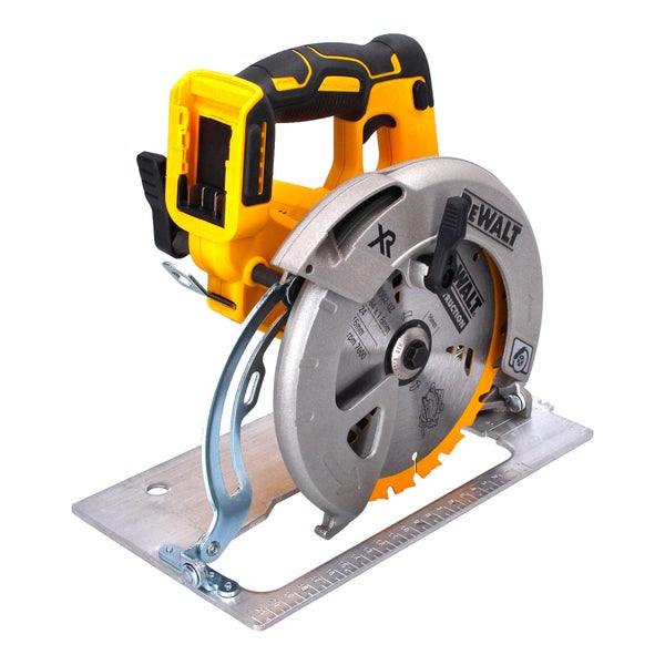 DeWalt Akku-Handkreissäge in Gelb und Schwarz mit Metall-Grundplatte, Sägeblatt und DeWalt Logo.