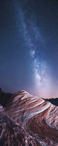 Landschaft mit Felsen und Sternenhimmel