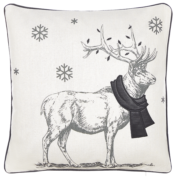 Quadratisches Dekokissen mit Hirsch-Motiv, Schal und Schneeflocken im Skizzen-Stil mit schwarzer Biese.