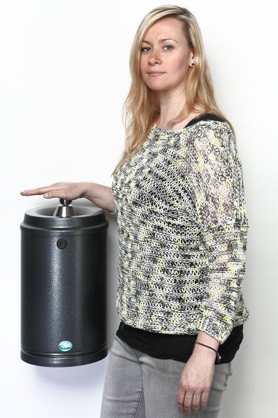 PROREGAL Robuster Drehascher Mit Wandhalterung 15 Liter HxBxT 47 x 28 x 25 cm Verzinkter Stahl Grau