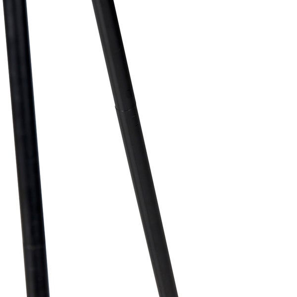 Detailansicht von schwarzen Metallbeinen.