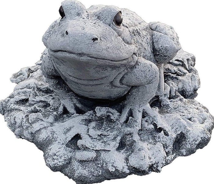 Steinfigur Frosch für den Garten aus wetterfestem Material