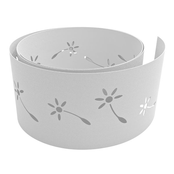 Rasenkante aus Kunststoff mit Blumenmuster