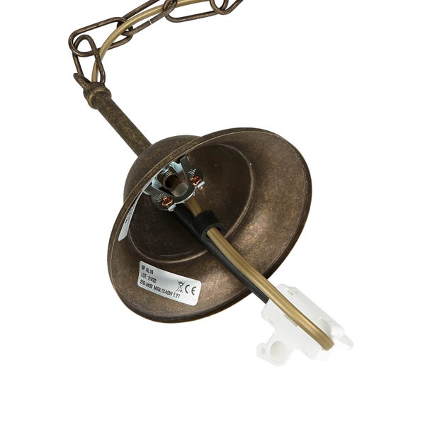 Detailansicht einer Hängeleuchte mit Kette zur Deckenbefestigung.