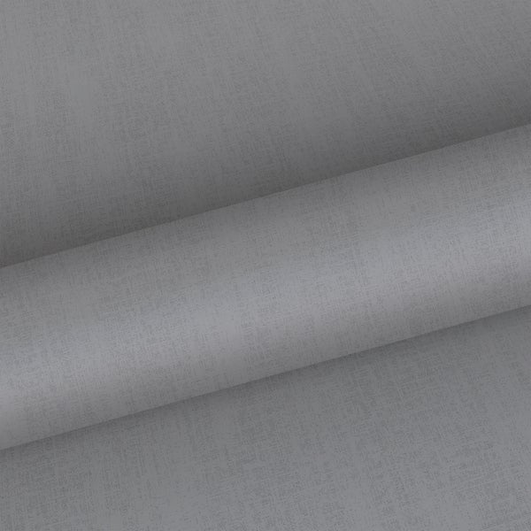 Nahaufnahme einer grauen Stoffrolle mit feiner Textur