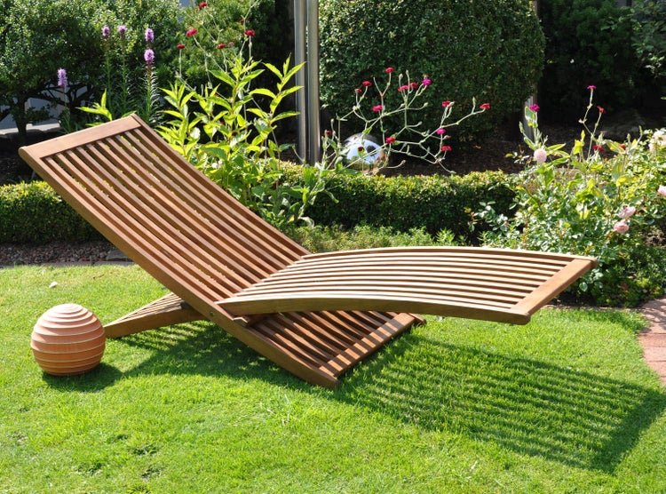 Sonnenliege GRAZIA mit Polsterauflage, klappbar, 168 x 53 x 62 cm, Eukalyptusholz