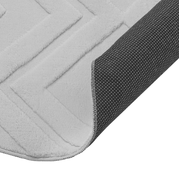 Badezimmermatte mit geometrischem Muster und rutschfester Unterseite
