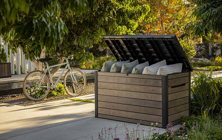 Keter Signature 870L Aufbewahrungsbox in edlem Walnuss-Design - Ihre geräumige Outdoor-Lösung