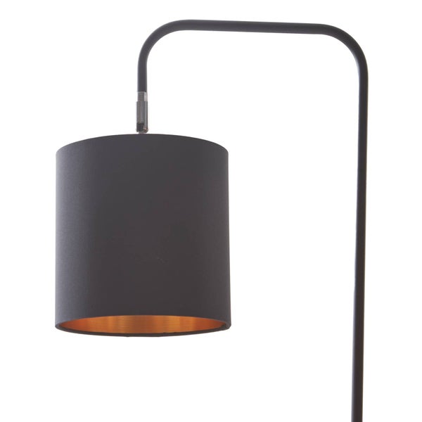 Stehleuchte mit Lampenschirm