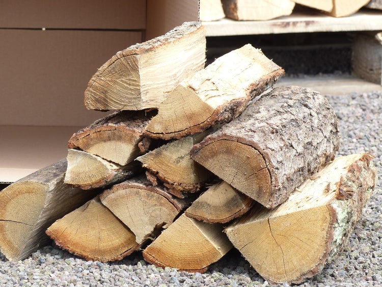 10 Kg Feuerholz Kaminholz Brennholz Eiche trocken Premiumqualität