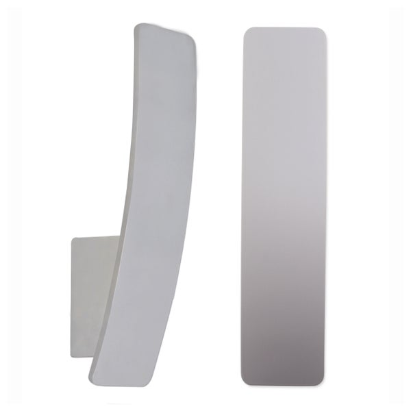 Zwei Briefkästen zur Wandmontage