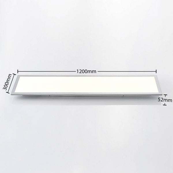 Rechteckiges LED-Panel mit den Maßen 1200 Millimeter Länge, 300 Millimeter Breite und 52 Millimeter Höhe.
