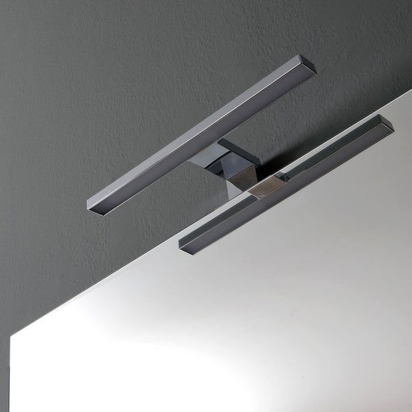 Spiegelleuchte mit LED-Technologie zur Montage über einem Spiegel