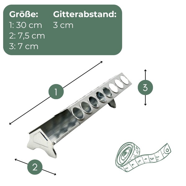 Maße eines Futterspenders für Vögel: Länge 30 cm, Breite 7,5 cm, Höhe 7 cm, Gitterabstand 3 cm