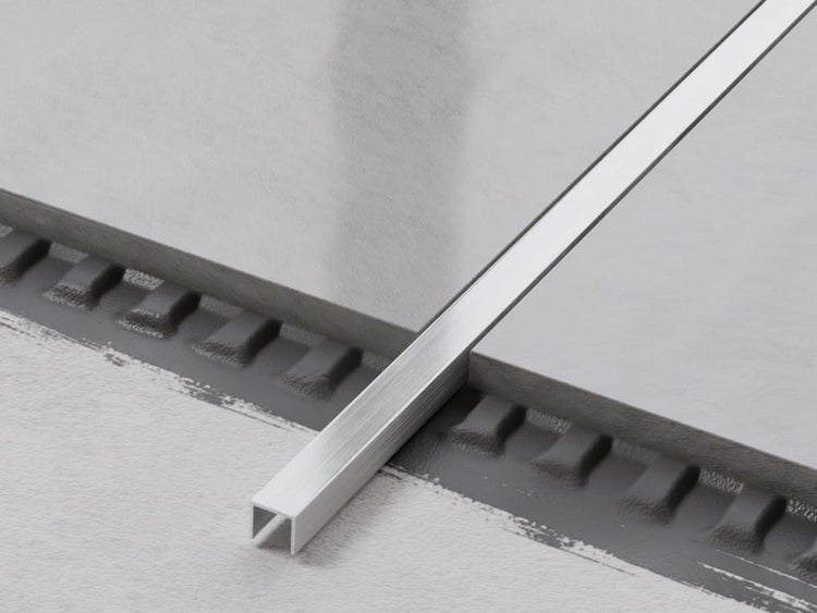 Fliesenschiene aus Metall