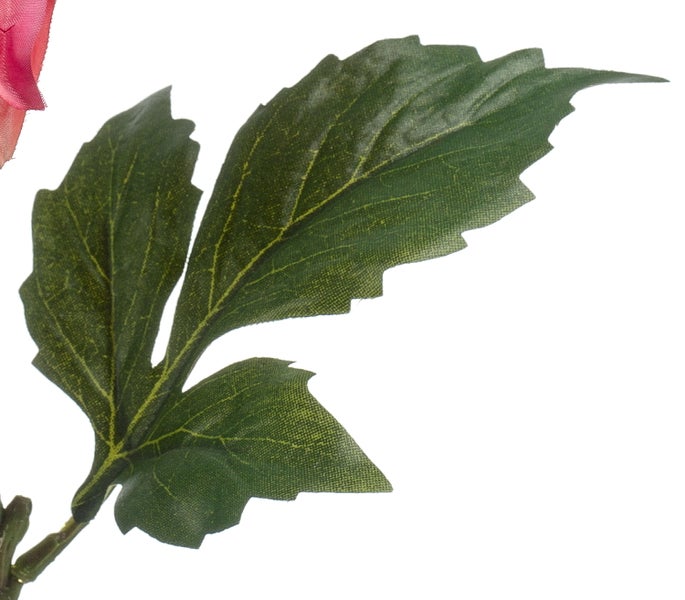 Detailansicht eines grünen Blattes einer Kunstblume aus Stoff mit sichtbarer Blattstruktur.