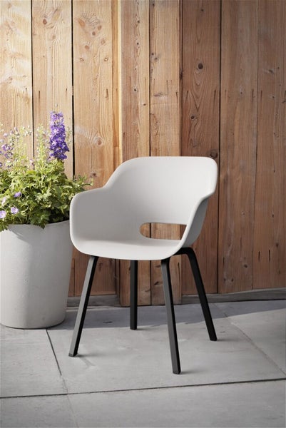 Unteransicht eines Sonnenschirms mit Gestell