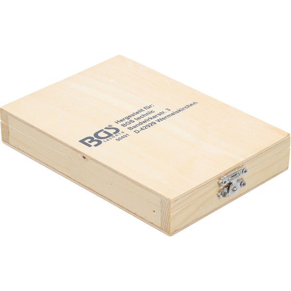 Werkzeugkasten aus Holz mit Verschluss