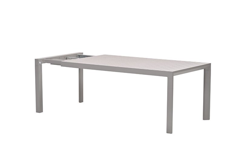 Ausziehbarer Gartentisch aus Aluminium mit Lattenoberfläche und sichtbarem Ausziehmechanismus.