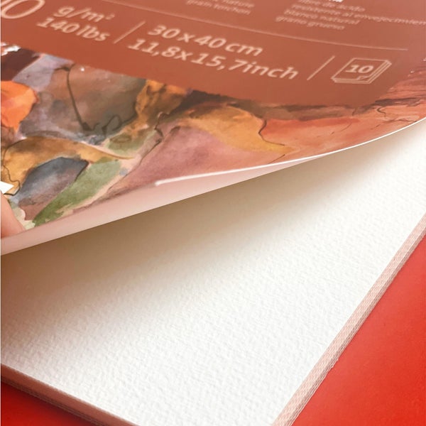 Aquarellblock mit 10 Blatt, Format 30 mal 40 Zentimeter, weißes Papier mit rauer Struktur und 300 Gramm pro Quadratmeter.