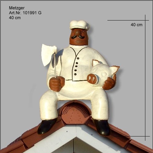 Firstfigur Metzger mit Beil und Schweinekopf, Höhe 40 Zentimeter.