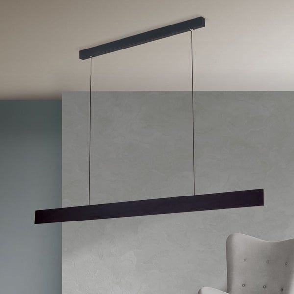 Moderne schmale LED Pendelleuchte mit langem Leuchtbalken für eine geradlinige Beleuchtung über Esstischen.