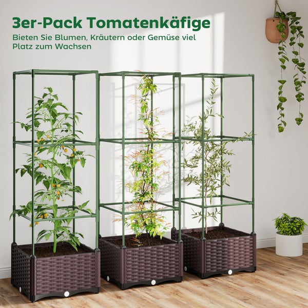 Dreier-Pack Tomatenkäfige aus Metall mit passenden Hochbeeten in Rattan-Optik, bepflanzt mit verschiedenen Nutzpflanzen in einem hellen Raum.