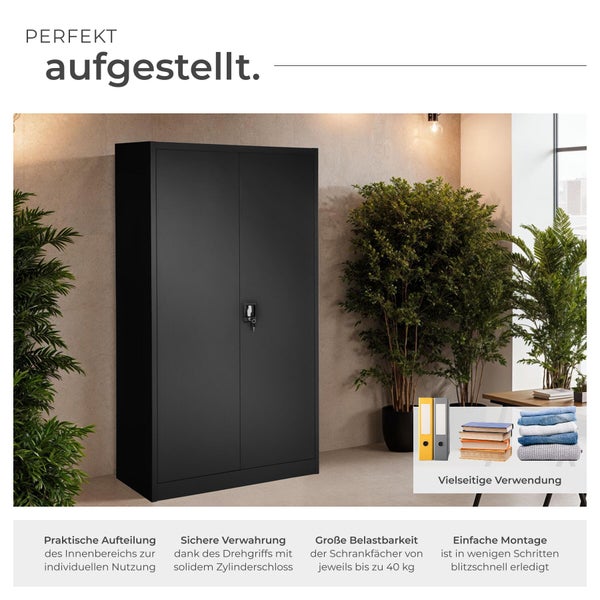 Einrichtung mit einem schwarzen Flügeltürenschrank mit Zylinderschloss