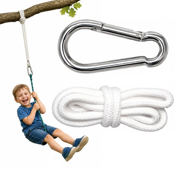 Karabinerhaken aus Metall, Seilbündel und ein Kind, das an einem am Baumast befestigten Seil schwingt.