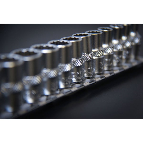 Steckschlüsseleinsätze auf einer Halterung