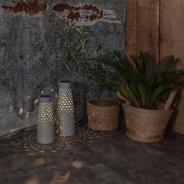 Lichterkette mit Lampenschirmen