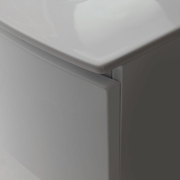 Detailaufnahme eines Waschtischunterschranks aus Sanitärkeramik