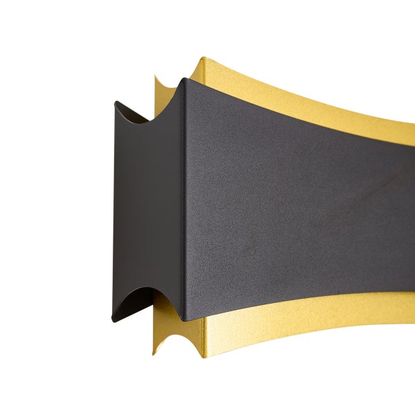 Nahaufnahme einer Wandleuchte aus Metall