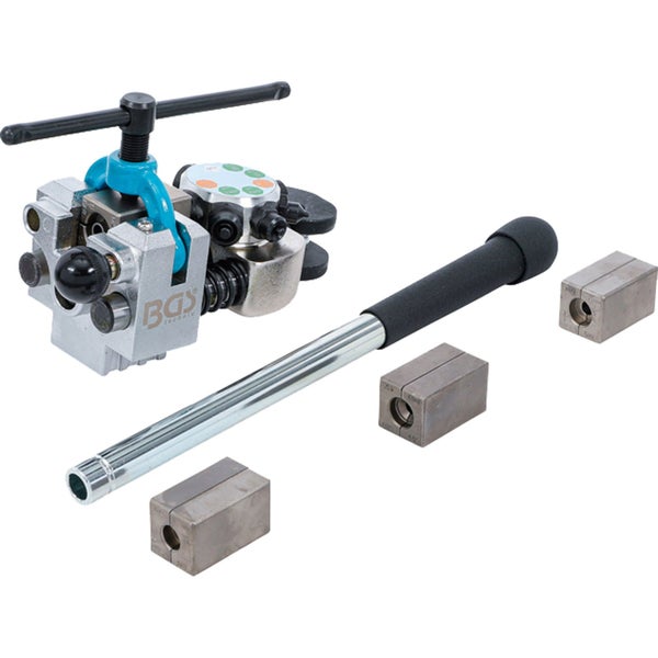 Rohrbiegesatz im blauen Koffer