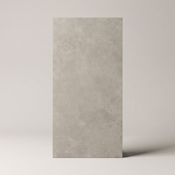 Rechteckige Feinsteinzeugfliese mit Betonoptik für Wand und Boden
