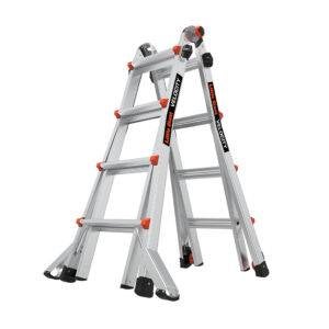Little Giant Velocity Mehrzweckleiter aus Aluminium als Stehleiter aufgestellt
