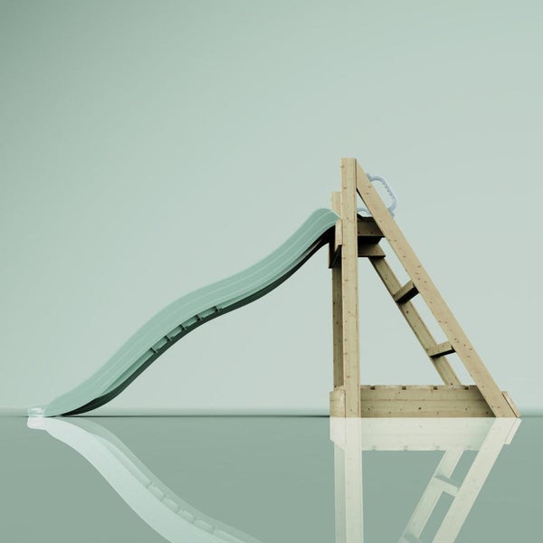 Kinderrutsche mit Holzleiter und Wellenrutsche aus Kunststoff.