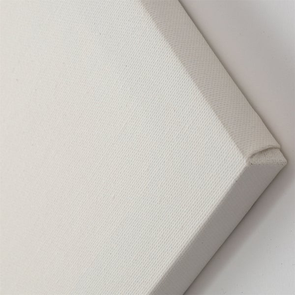 Nahaufnahme einer Leinwand mit einem Messlineal zur Größenmessung.