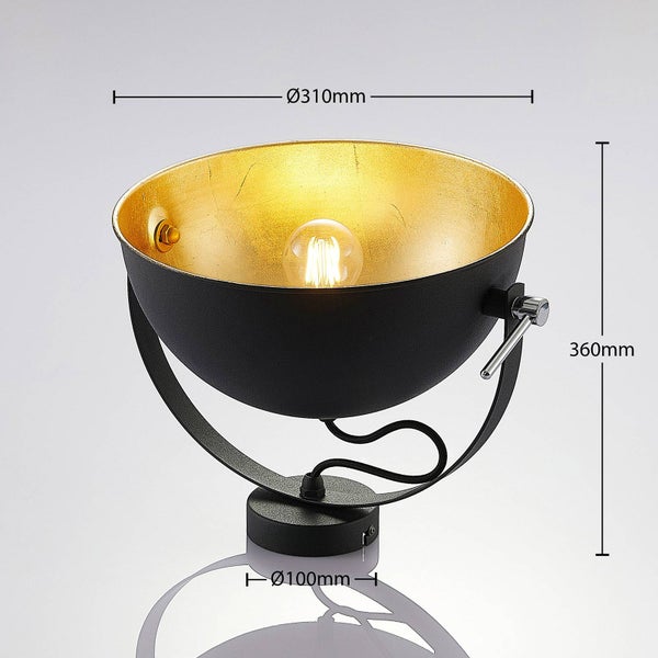 Schwarze Tischleuchte mit goldfarbener Innenseite und Größenangaben.