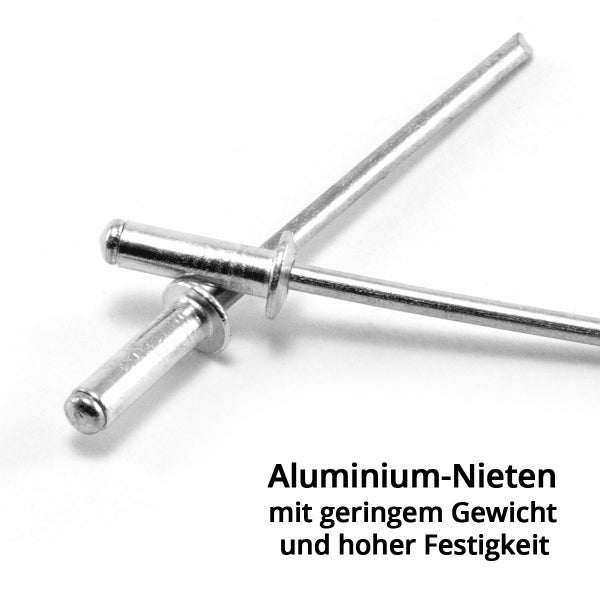 Zwei Aluminium-Nieten mit geringem Gewicht und hoher Festigkeit.